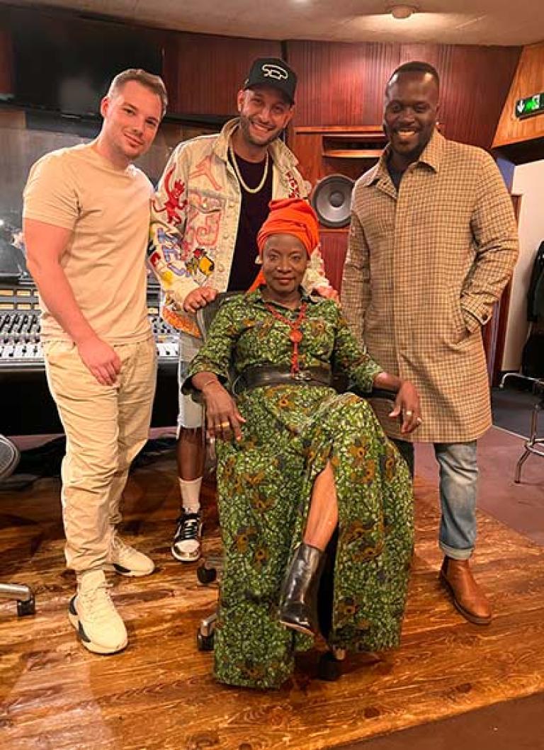 guest artist Angélique Kidjo with the three winners Pesa Bazz, Shocktraderz and  Siddhartha El Primero